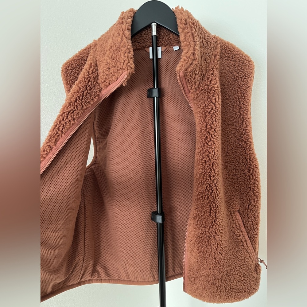 TNA Rust Sherpa Zip-Up Vest - Picture 13 of 16